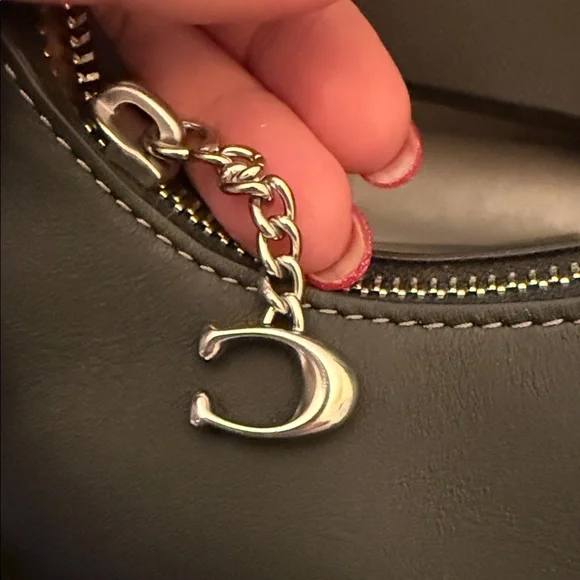 🖤🩶Coach NWT Black /Silver Jonie Crossbody Bag with Silver Hardware - Picture 6 of 7